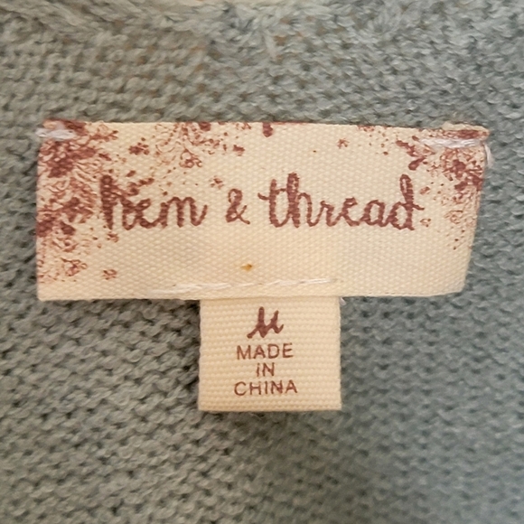 NWT Hem & Thread | Sage Green Cropped Cable Knit Cami Sweater Tank Size Medium - Picture 5 of 7